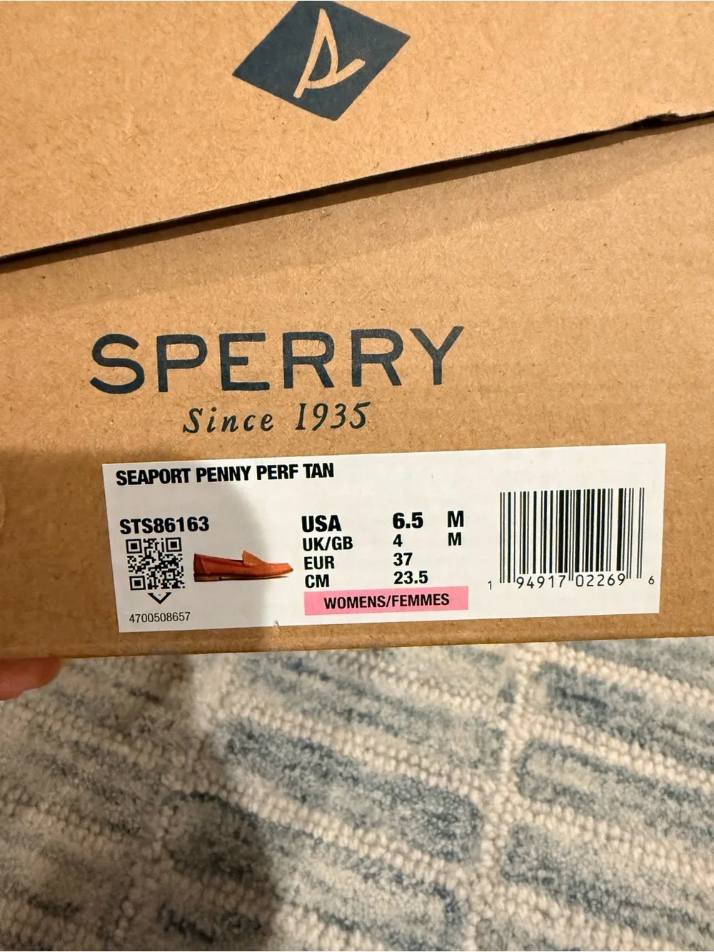 Sperry women’s 6.5 Tan Perforated Penny Loafers seaport style leather - Picture 3 of 3